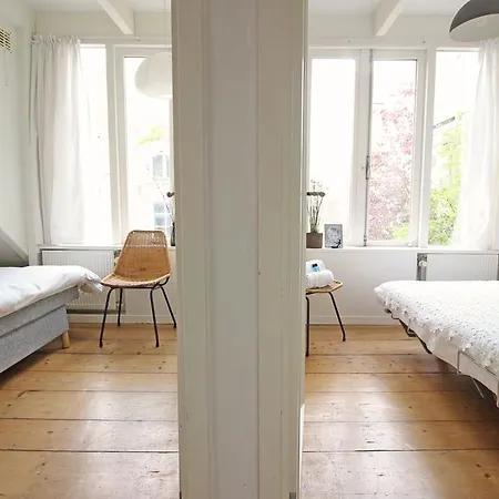 Beautiful 2 Floor Vondelpark Apartment. 4*