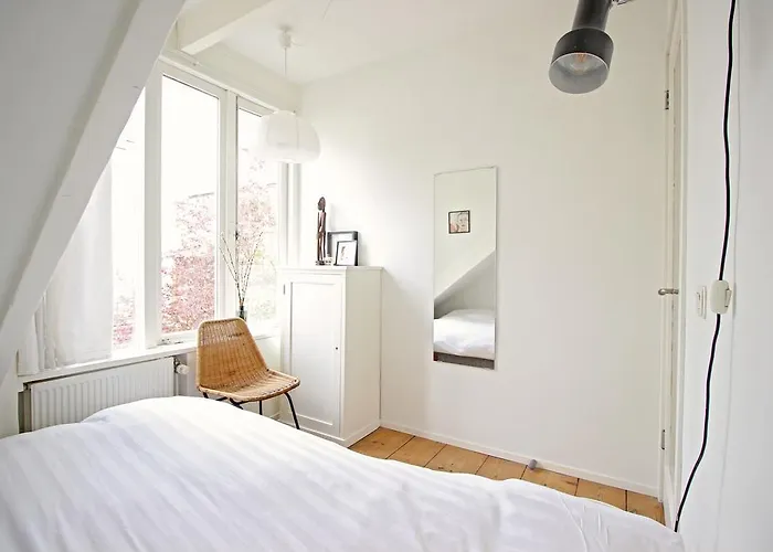 Beautiful 2 Floor Vondelpark Apartment. אמסטרדם